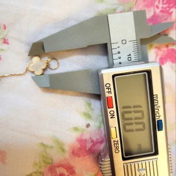 Chic Clover Charm Bracelet in Gold and Multi-Color - Picture 9 of 15